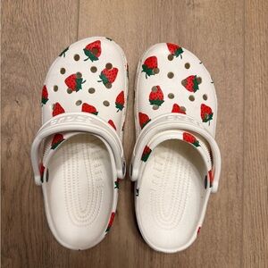 Women HTF Strawberry CROCS